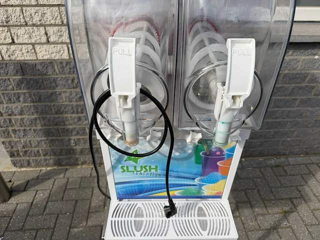 Slush puppy - 2 kraans - ijsmachine - afbeelding 4 van  5