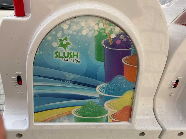 Slush puppy - 2 kraans - ijsmachine - afbeelding 5 van  5