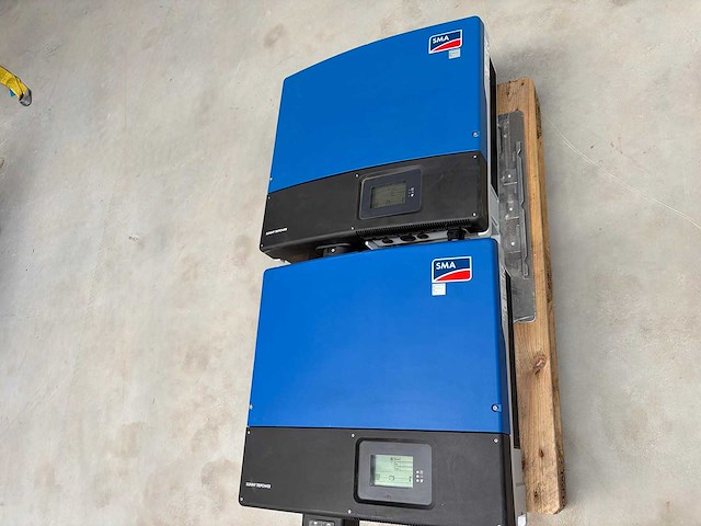 Sma - sunny tripower - 20kw gebruikte omvormer (2x) - afbeelding 1 van  3