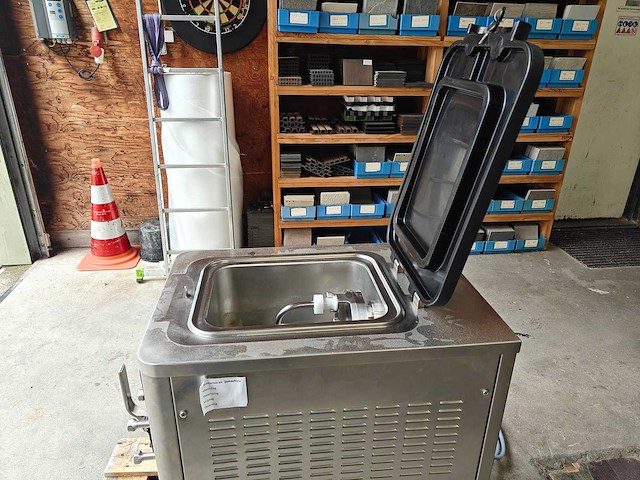 Smach - 1600 apht - softijsmachine - afbeelding 2 van  9