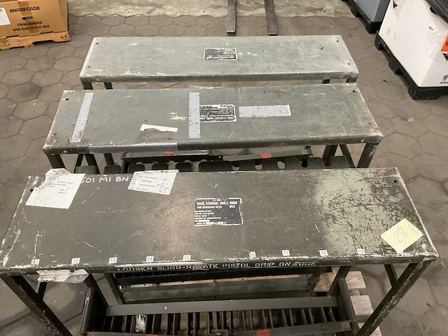Small arms storage rack (3x) - afbeelding 5 van  6
