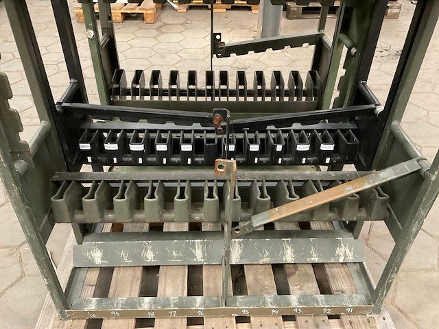 Small arms storage rack (4x) - afbeelding 4 van  7