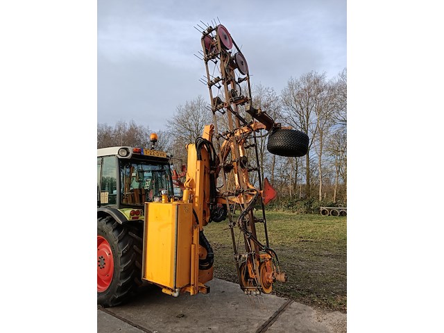Smalspoor tractor, claas, nectis 247vl met maai hark installatie, 2009 - afbeelding 3 van  31