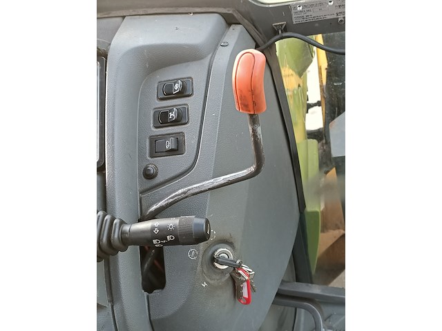 Smalspoor tractor, claas, nectis 247vl met maai hark installatie, 2009 - afbeelding 14 van  31