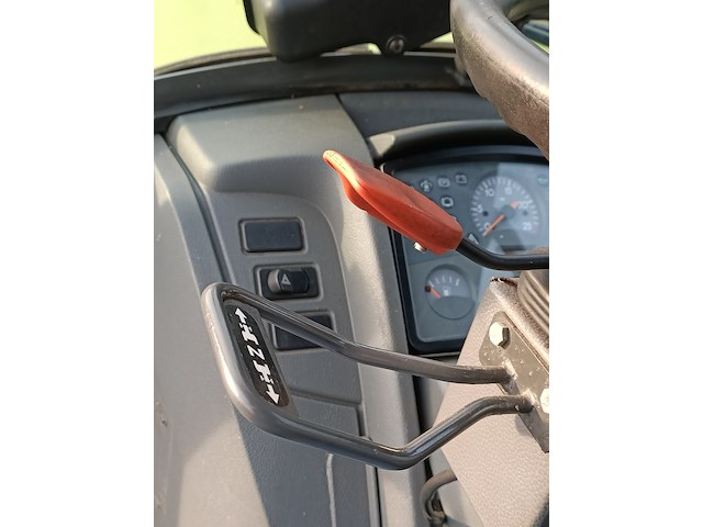 Smalspoor tractor, claas, nectis 247vl met maai hark installatie, 2009 - afbeelding 15 van  31