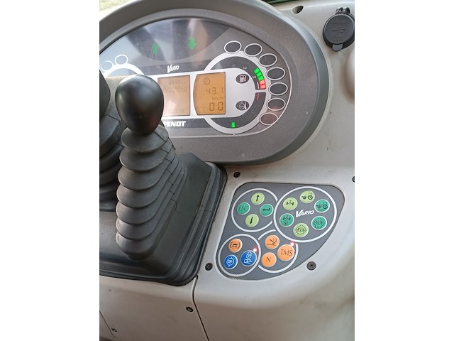 Smalspoor tractor, fendt, 211f vario tms, 2010 - afbeelding 13 van  39