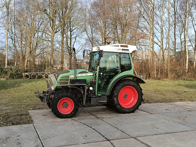 Smalspoor tractor, fendt, 211f vario tms, 2010 - afbeelding 12 van  39