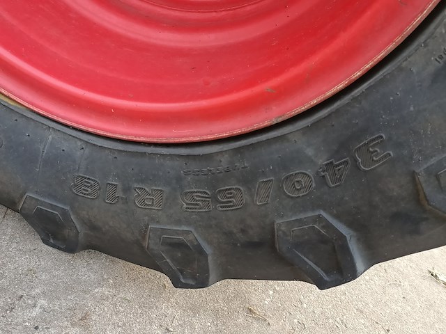 Smalspoor tractor, fendt, 211f vario tms, 2010 - afbeelding 31 van  39