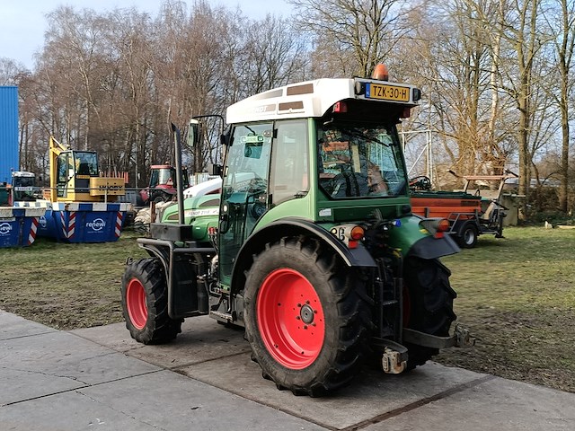 Smalspoor tractor, fendt, 211f vario tms, 2010 - afbeelding 35 van  39