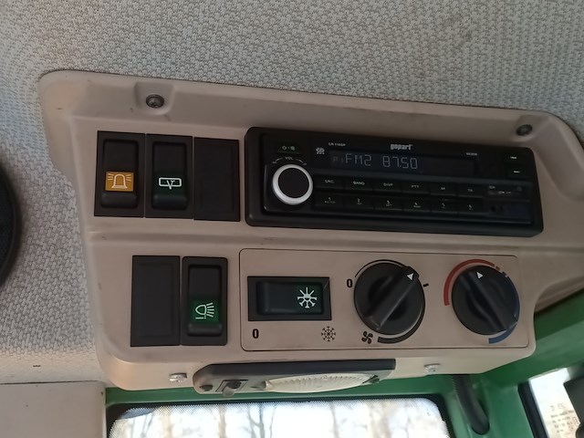 Smalspoor tractor, fendt, 211f vario tms, 2011 - afbeelding 19 van  42