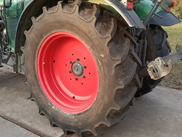 Smalspoor tractor, fendt, 211f vario tms, 2011 - afbeelding 28 van  42