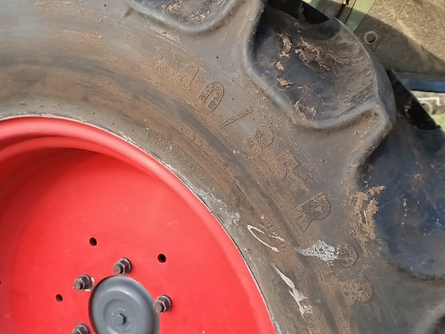 Smalspoor tractor, fendt, 211f vario tms, 2011 - afbeelding 29 van  42