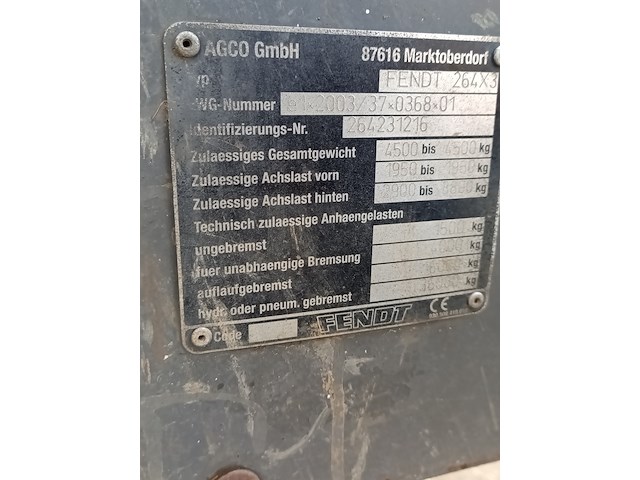 Smalspoor tractor, fendt, 211f vario tms, 2011 - afbeelding 33 van  42