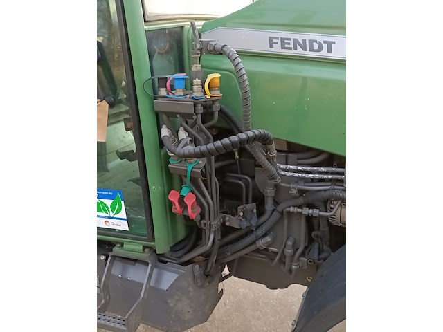 Smalspoor tractor, fendt, 211f vario tms, 2011 - afbeelding 36 van  42