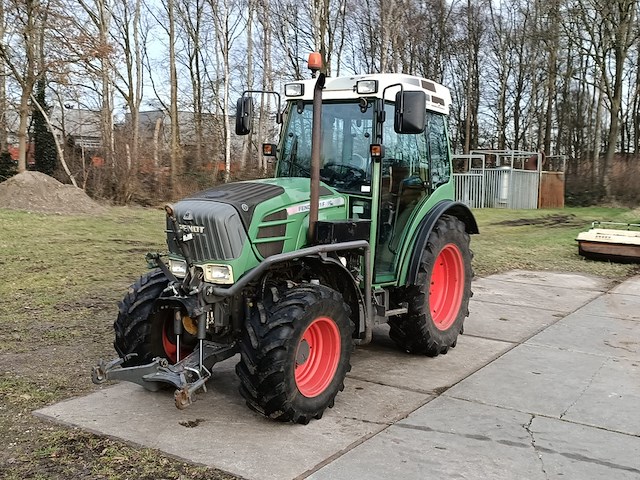 Smalspoor tractor, fendt 211f vario tms, 211f vario tms, 2010 - afbeelding 11 van  47