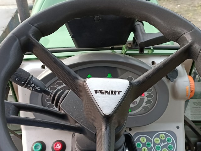 Smalspoor tractor, fendt 211f vario tms, 211f vario tms, 2010 - afbeelding 18 van  47