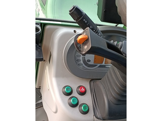 Smalspoor tractor, fendt 211f vario tms, 211f vario tms, 2010 - afbeelding 21 van  47