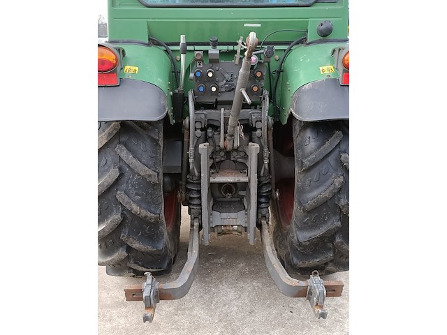 Smalspoor tractor, fendt 211f vario tms, 211f vario tms, 2010 - afbeelding 29 van  47