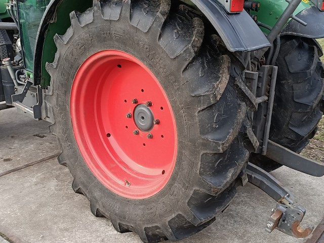 Smalspoor tractor, fendt 211f vario tms, 211f vario tms, 2010 - afbeelding 39 van  47