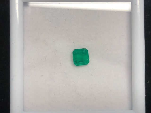 Smaragd - 0.62 carat - afbeelding 1 van  3