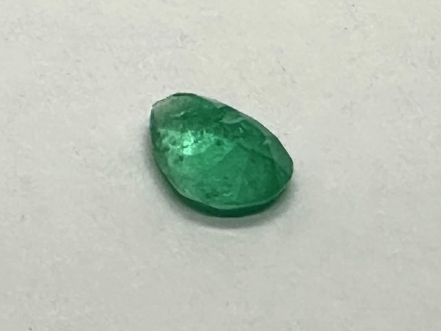 Smaragd - 0.81 carat colombiaanse smaragd - afbeelding 2 van  5