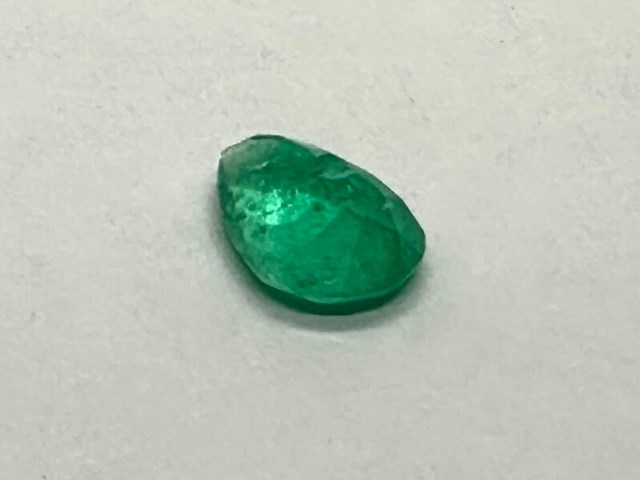 Smaragd - 0.81 carat colombiaanse smaragd - afbeelding 2 van  5