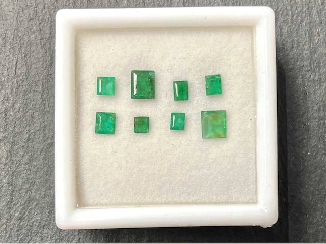 Smaragd - 1.72 carat echte natuurlijke smaragd - afbeelding 1 van  3