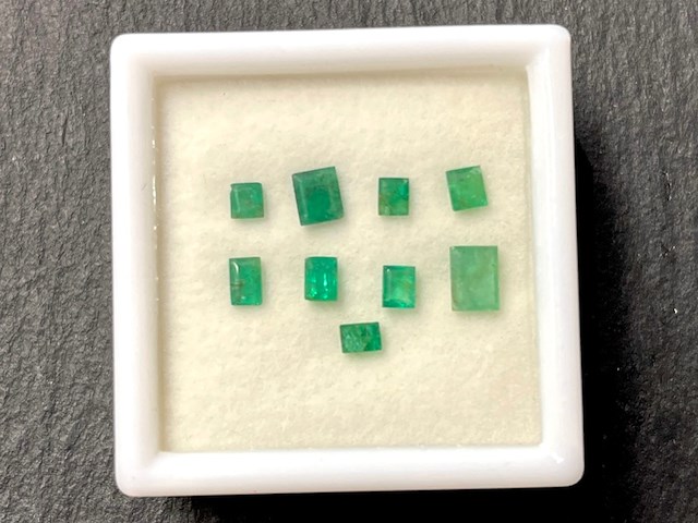 Smaragd - 2.07 carat natuurlijke smaragd - afbeelding 1 van  4