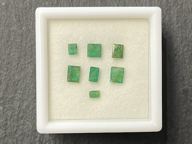 Smaragd - 2.16 carat natuurlijke smaragd - afbeelding 1 van  4