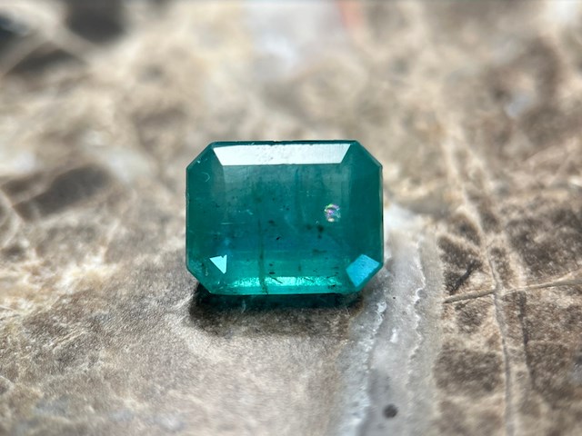 Smaragd - 3.87 carat natuurlijke smaragd - afbeelding 1 van  5