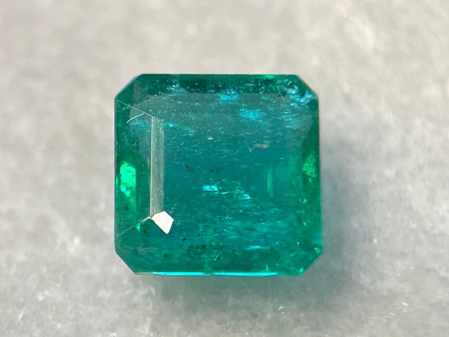 Smaragd - 4.04 carat echte natuurlijke smaragd - afbeelding 1 van  6