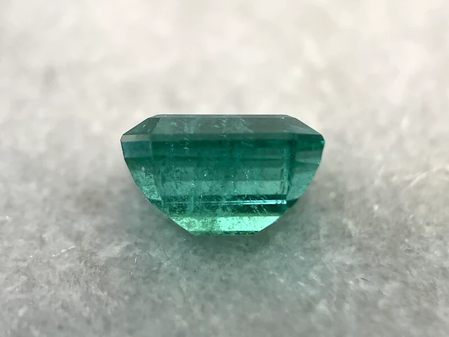 Smaragd - 6.33 carat echte natuurlijke smaragd - afbeelding 2 van  7