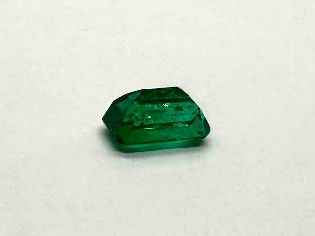 Smaragd 0.42 carat colombiaanse smaragd zeer hoge kwaliteit - afbeelding 2 van  3