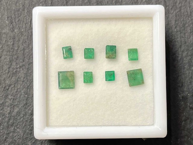 Smaragd 2.16 carat natuurlijke smaragd - afbeelding 1 van  3