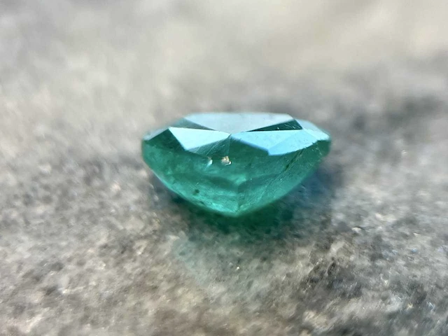 Smaragd 2.84 ct - afbeelding 2 van  4