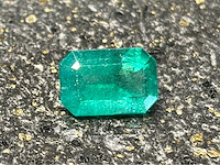 Smaragd 5.80 carat natuurlijke smaragd - afbeelding 1 van  6