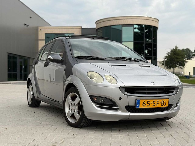 Smart - 2005 - forfour - 1.3 passion - personenauto - afbeelding 17 van  27