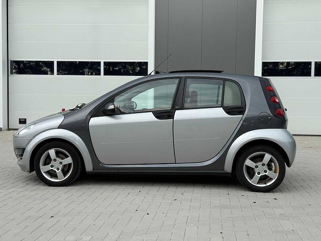 Smart - 2005 - forfour - 1.3 passion - personenauto - afbeelding 21 van  27
