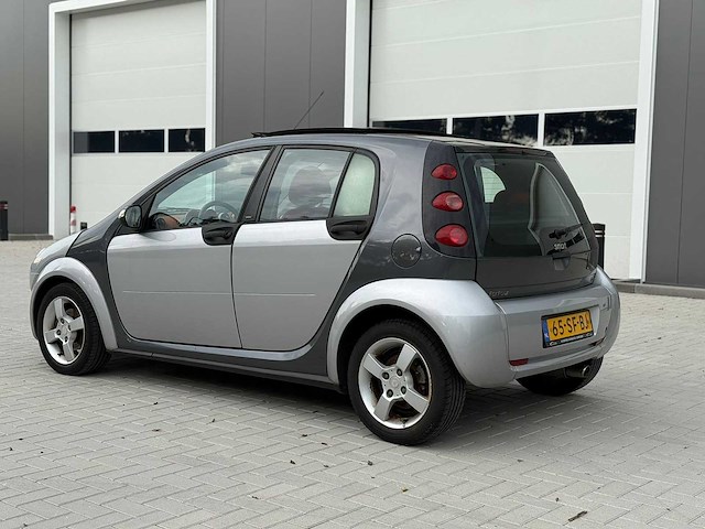 Smart - 2005 - forfour - 1.3 passion - personenauto - afbeelding 23 van  27