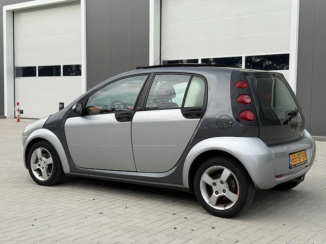 Smart - 2005 - forfour - 1.3 passion - personenauto - afbeelding 24 van  27