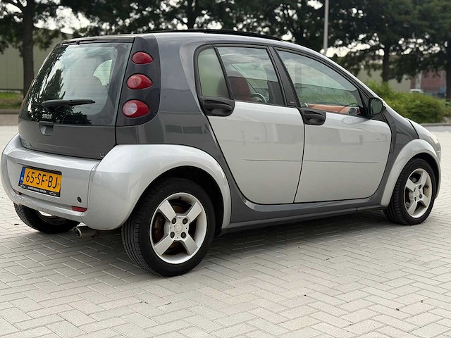 Smart - 2005 - forfour - 1.3 passion - personenauto - afbeelding 25 van  27