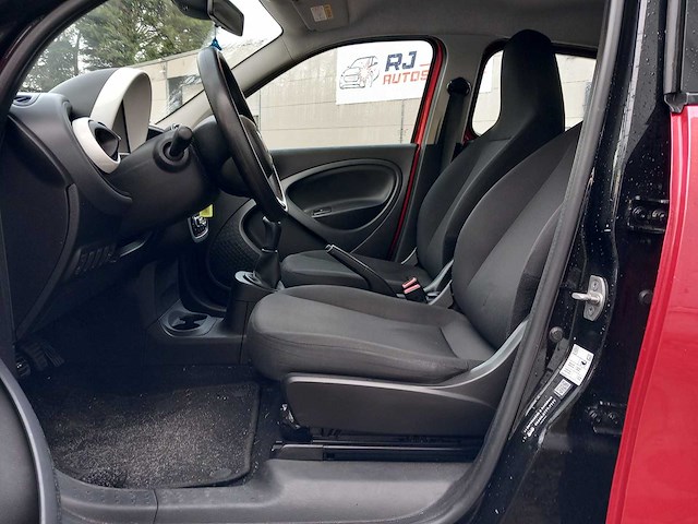 Smart - 2016 - forfour - 1.0 pure - personenauto - afbeelding 11 van  16