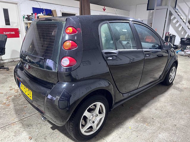 Smart - forfour - 1.1 blackbasic - 41-rd-dl - afbeelding 12 van  17