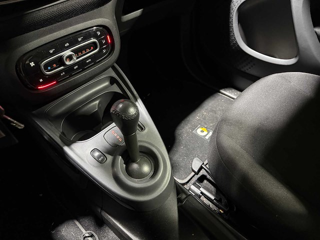 Smart - fortwo - eq 18 kwh - afbeelding 22 van  40