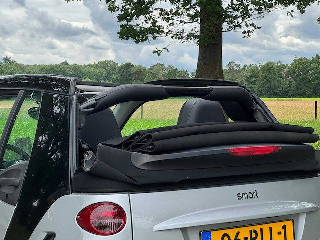 Smart - fortwo cabrio - 1.0 mhd pure - 73000 km - 2011 - 06-rll-1 - personenauto - afbeelding 2 van  21