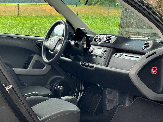 Smart - fortwo cabrio - 1.0 mhd pure - 73000 km - 2011 - 06-rll-1 - personenauto - afbeelding 10 van  21