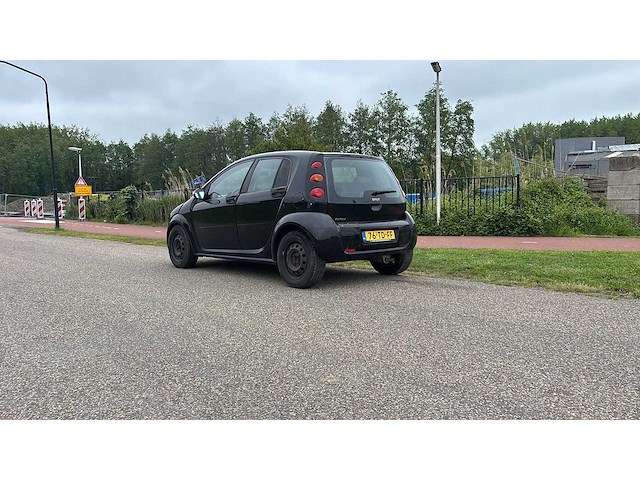 Smart forfour 1.0 pure | 76-td-ff i - afbeelding 8 van  13