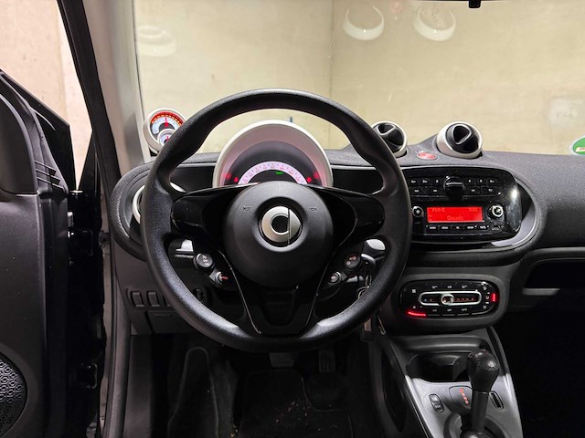 Smart fortwo eq 18 kwh 82pk 2019, l-112-gp - afbeelding 14 van  40