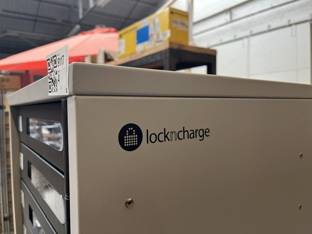 Smart locker, netwerkkluis, lockncharge, fuyl tower 15 - afbeelding 6 van  7