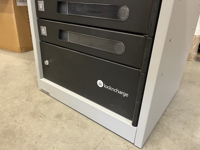 Smart locker, netwerkkluis, lockncharge, fuyl tower 15 - afbeelding 2 van  6